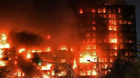 Chine : bilan provisoire de 15 morts dans l’incendie d’un gratte-ciel