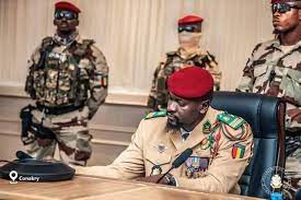 Guinée : la junte militaire dissout le gouvernement