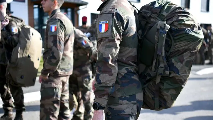 La France s’apprête à envoyer 2.000 militaires en Ukraine, selon le chef du renseignement russe